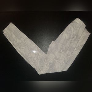 Lululemon Speed Up 7/8 Tight Eternal Wave White Luxtreme Sz 4